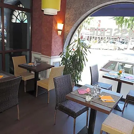 De France Hotel 2*