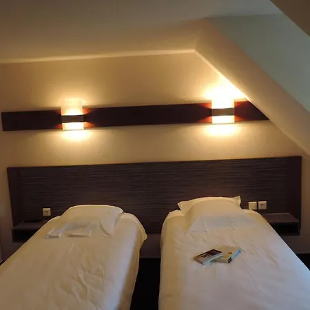Hotel De France 2*